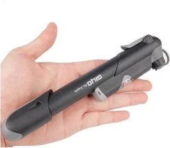 Giyo Fietspomp Mini - Fietspomp Met Drukmeter - Pomp Fiets Mini - 8.3 Bar - Inclusief Naaldventiel En Fietsbandreparatieset -Extreem Snel Rijden 1200x1044 6
