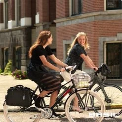 Basil Noir Stuurtas - Enkele Fietstas - Zwart - 17 Liter -Extreem Snel Rijden 1200x1200 1110