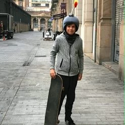 Multisport Helm Cover - ONE SIZE & ONE FITS ALL - Dierenhelm / Geschikt Voor Skihelm Motorhelm Fietshelm En Nog Veel Meer. Helm Decoratie Voor Kinderen En Volwassenen -Extreem Snel Rijden 1200x1200 917