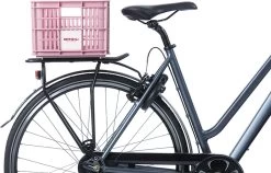 Basil Fietskrat S - Small - 17.5 Liter - Roze -Extreem Snel Rijden 1200x768 3