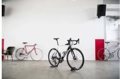 TRIVIO - Fietsstandaard - Zwart - Staal -Extreem Snel Rijden 1200x786 2