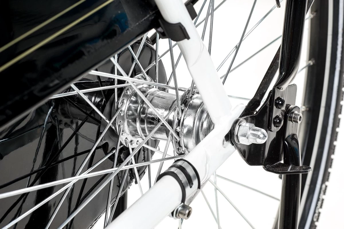 Amigo Eclypse Transportfiets 28 Inch - Omafiets Met Voordrager - Wit/Zwart 8 Amigo Eclypse Transportfiets 28 Inch - Omafiets Met Voordrager - Wit/Zwart - Afbeelding 6