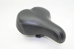 Benson Comfort Fietszadel Zwart -Extreem Snel Rijden 1200x800 188