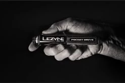LEZYNE POCKET DRIVE BLACK/HI GLOSS -Extreem Snel Rijden 1200x800 319