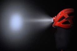 MTB Helm Met Verlichting | E-bike | Racefiets | Pro Fietshelm Met Verlichting | Licht Van Gewicht | Ingebouwde Led Lamp Als Voorlicht + Zijlicht En Achterlicht > Sport Lights, Kleur Helm Zwart 25 MTB Helm Met Verlichting | E-bike | Racefiets | Pro Fietshelm Met Verlichting | Licht Van Gewicht | Ingebouwde Led Lamp Als Voorlicht + Zijlicht En Achterlicht > Sport Lights, Kleur Helm Zwart -Extreem Snel Rijden 1200x801 12
