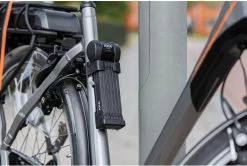 AXA Fold Ultra 90 Vouwslot - Fietsslot - ART 2 - Voor Elk Type Fiets - Met Houder - 90 Cm - Zwart -Extreem Snel Rijden 1200x806 4
