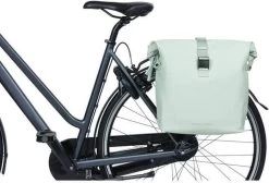 Basil SoHo Dubbele Fietstas MIK - Mosgroen - 41 Liter -Extreem Snel Rijden 1200x816 6