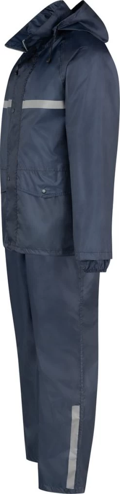 BJØRNSON Dusch Regenpak Dames & Heren - Waterdicht - Maat 3XL - Donkerblauw 30 BJØRNSON Dusch Regenpak Dames & Heren - Waterdicht - Maat 3XL - Donkerblauw -Extreem Snel Rijden 293x1200