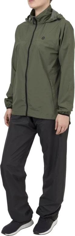 AGU GO Regenpak Essential Dames & Heren - Groen - S - Waterdicht & Ademend 20 AGU GO Regenpak Essential Dames & Heren - Groen - S - Waterdicht & Ademend -Extreem Snel Rijden 385x1200