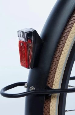 Cortina U4 - Stadsfiets - D50 - Jet Black Matt - R3 -Extreem Snel Rijden 790x1200