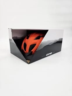 One Bikeparts® Fietshelm | Kleur Rood | Volwassenen | Lichtgewicht | 19 Ventilatie Gaten | Maat M/L Verstelbaar Tussen 58-62 Cm | Gecertificeerde Fietshelm Voor Volwassen | MTB Fietshelm | In Geschenkdoos | Fietshelm Dames - Heren | Luxe Verpakking -Extreem Snel Rijden 900x1200 28